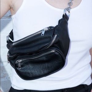 brandy melville black fanny pack with chain